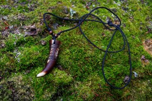 Better-made Ghost Charms have a Glamour Spell